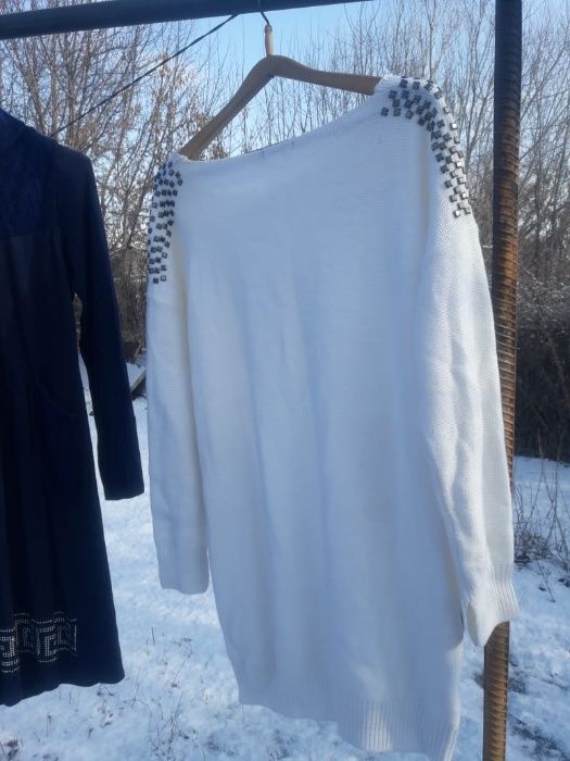 Продам платья туники