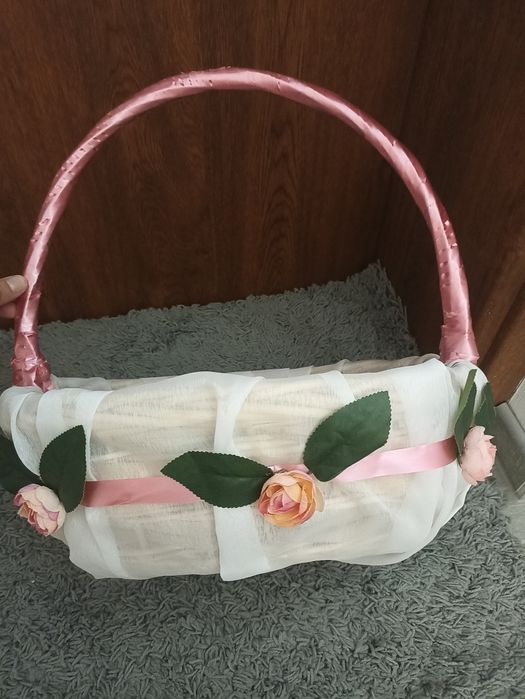 Украсена кошница за кръщене