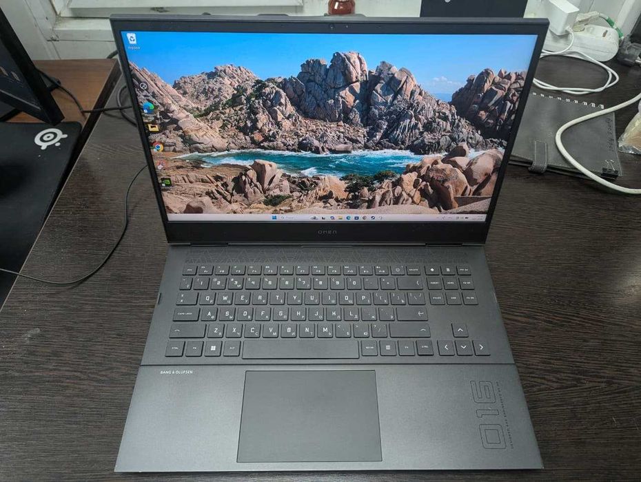 Продам игровой ноутбук HP Omen 16