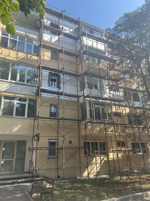 Hidroizolatii, izolatii termice si amenajari interioare