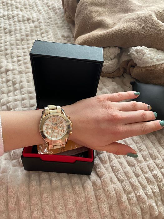 Аналогов Часовник BÜRGI