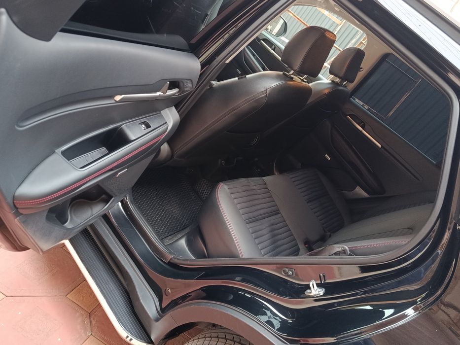 Kia SONET 3 pozitsa eng full luki bor