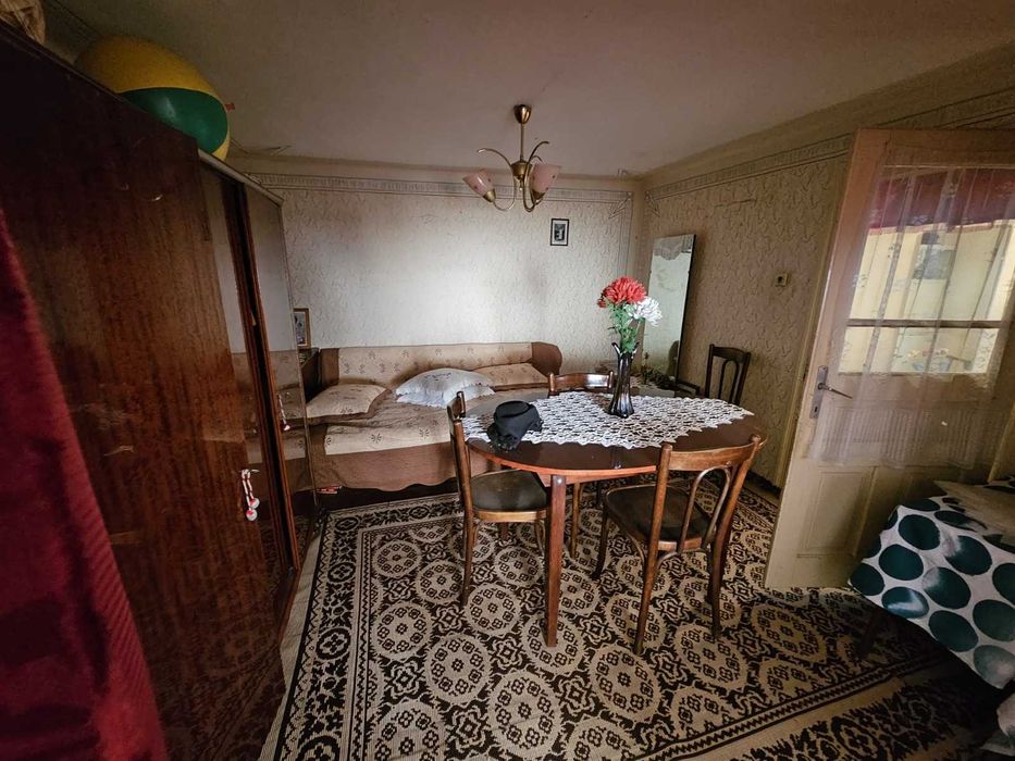 Casă cu teren 598 mp de vânzare în Comarnic | Vedere spre munte