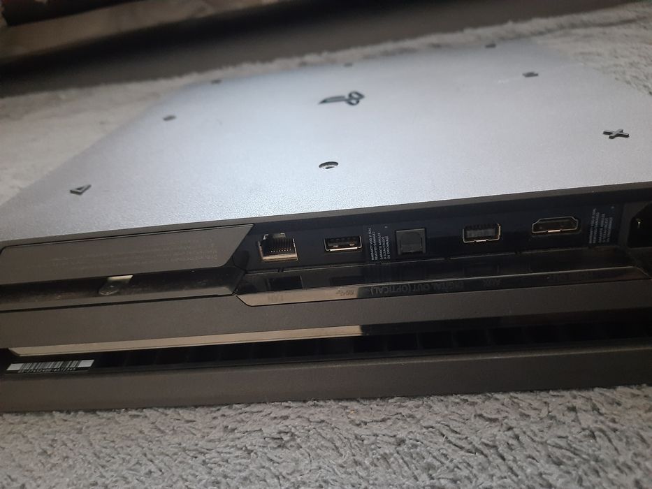 Ps4  PlayStation 4 pro modat 12.02 11.00 sau 9.00