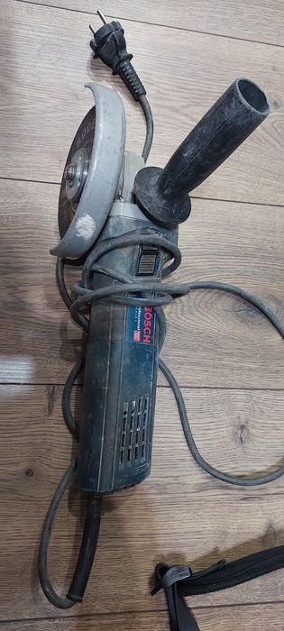 Продам болгарку BOSCH