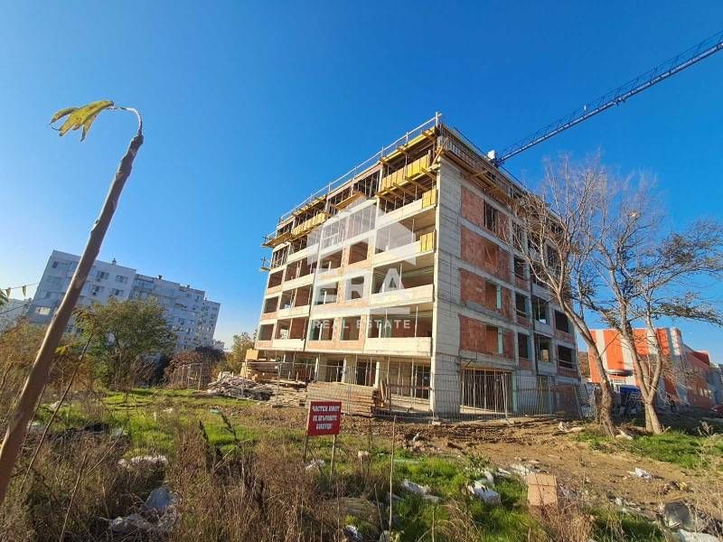 Тристаен апартамент за продажба, в новострояща се луксозна сграда с Ак