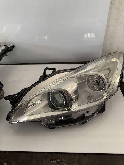 Far Peugeot 508 xenon led adaptiv st/dr IMPECABIL