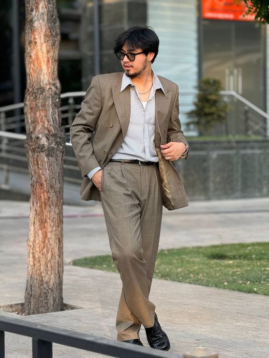 Kastyum shim erkaklar uchun