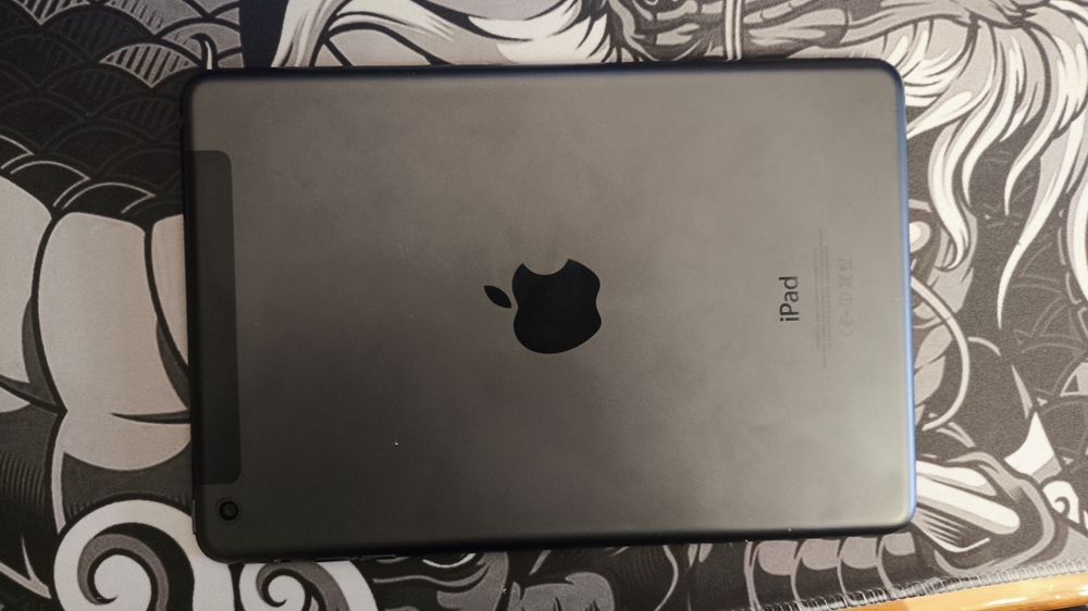 Планшет apple ipad mini 1