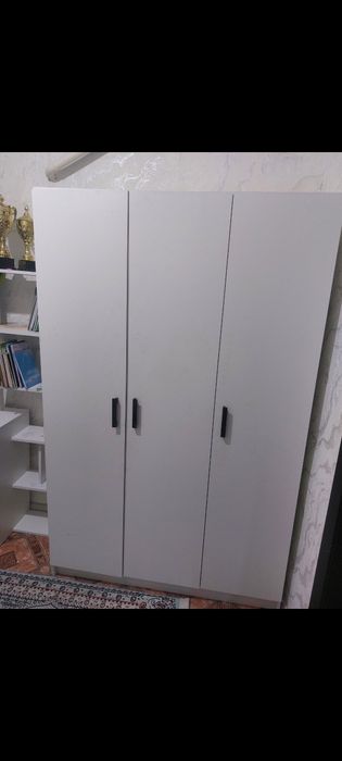 Срочно продам шкаф!