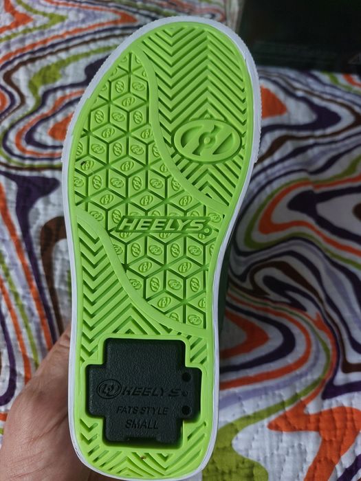 Adidasi cu role HEELYS