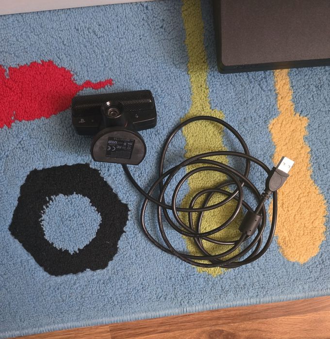Vand PS3, 2 joystick-uri, 2 motion controlere + jocuri
