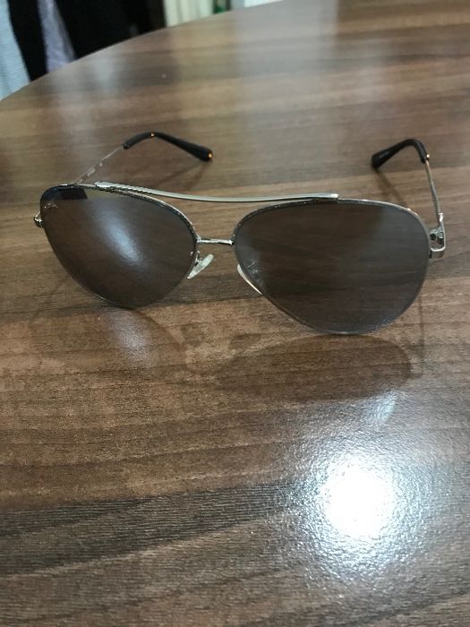 Ochelari de soare Guess