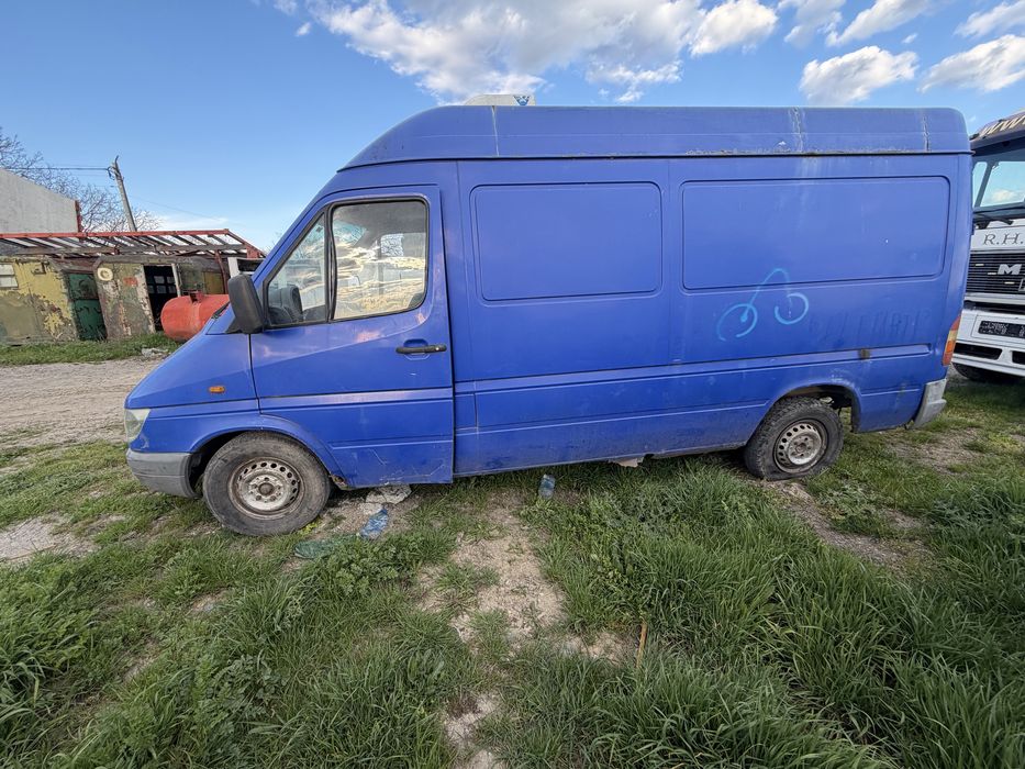 Бус Мерцедес 313 ЦДИ  2.2 130кс 2000г