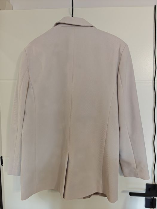 Бежово сако размер 38