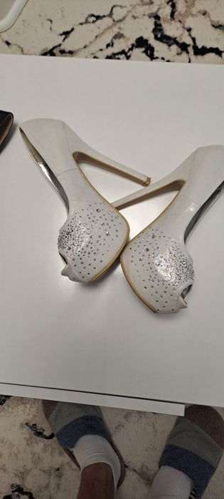 Pantofi dama marimea 37