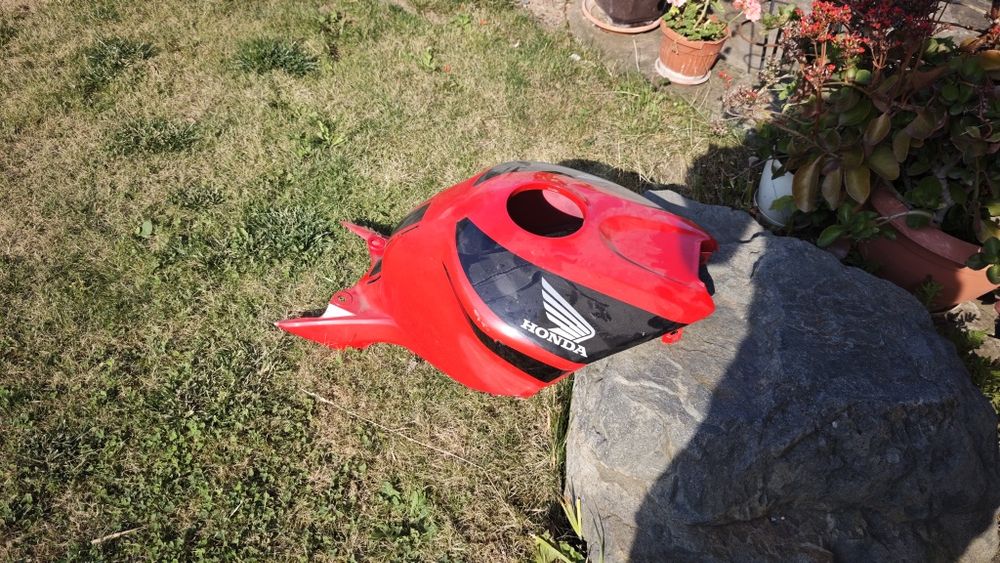 HONDA CBR1000RR 2006/2007 капак резервоар
