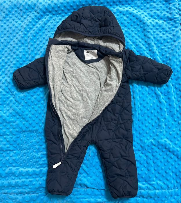 Продам детскии комбинезон