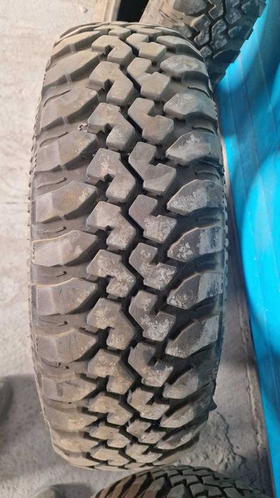 Шины 225/75R16 и диски Р 16