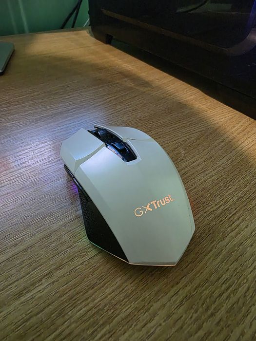 Vand/Schimb PC Gaming cu Monitor și mouse inclus