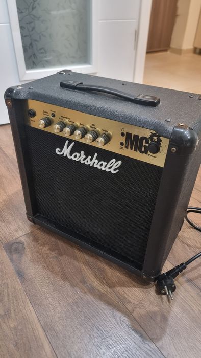 Китарен усилвател кубе Marshall 15 G