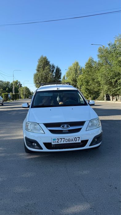 Продам автомобиль Лада Ларгус