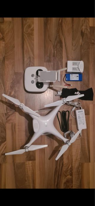 Vand drona DJI  PHANTOM 4 pro