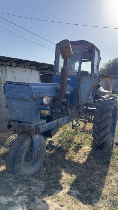 Traktor sotiladi narxi 20 mln