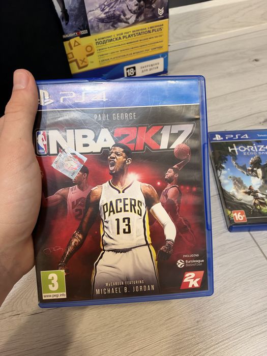 Play station 4 slim