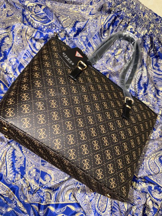 Geanta Guess de dama