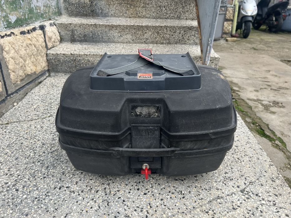 Куфар за мотор givi