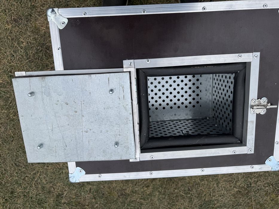 Masina  fum greu  cu gheata carbonica