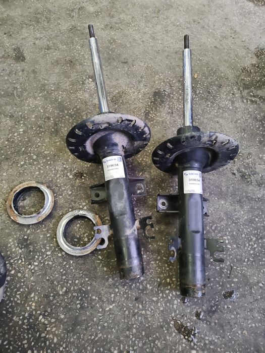 Амортисьори vwt5 caravelle