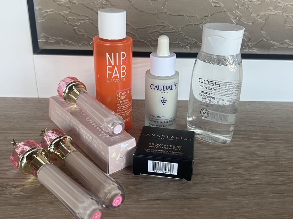 Лот Козметика- Caudalie,Anastasia Beverly Hills,Jeffree star,Nip fab