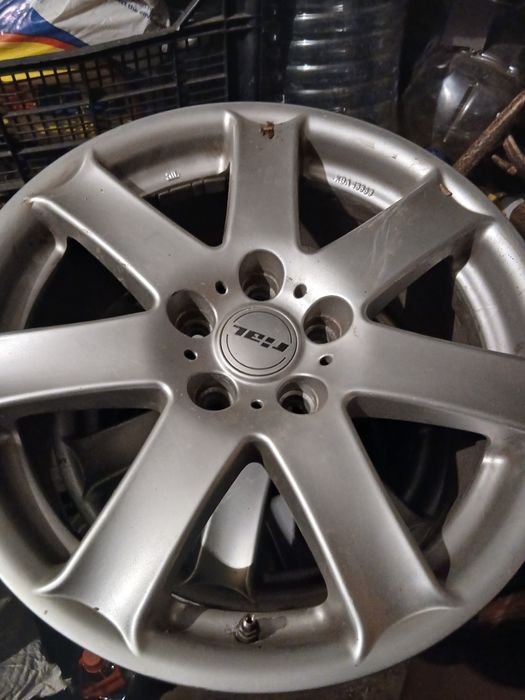 Продавам джанти 17-ки