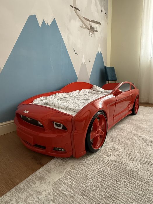 Продам кровать машина