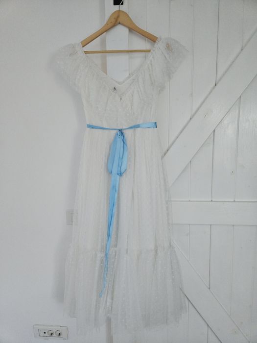 Vand Rochie alba, marimea S, 150 Ron