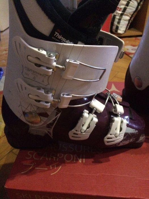 Clapari Atomic (24-24,5 )36-37