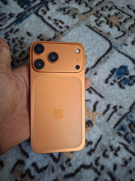 Iphone xr 17 pro korpusida
