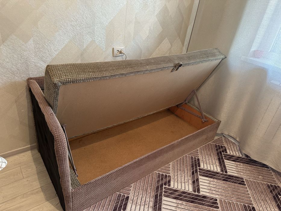 Продам диван-тахту