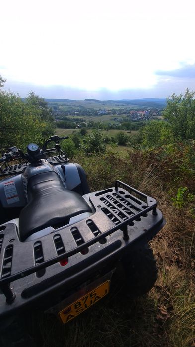 Vând atv polaris magnum 330
