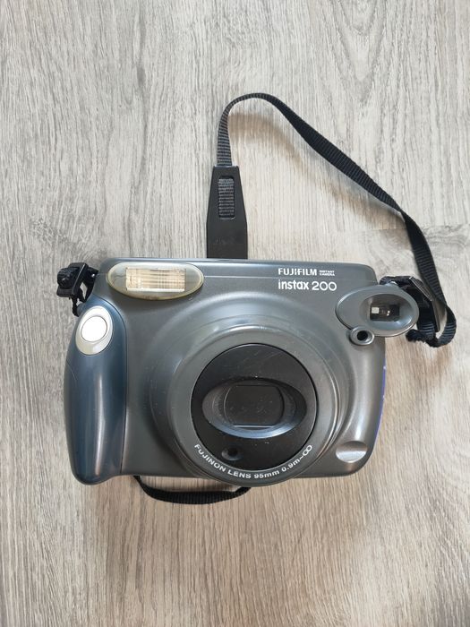 Fujifilm Instax Wide 200 - camera foto instant | poze | aparat foto instant | vintage camera | vintage | instax 

instax |

polaroid |

film lat