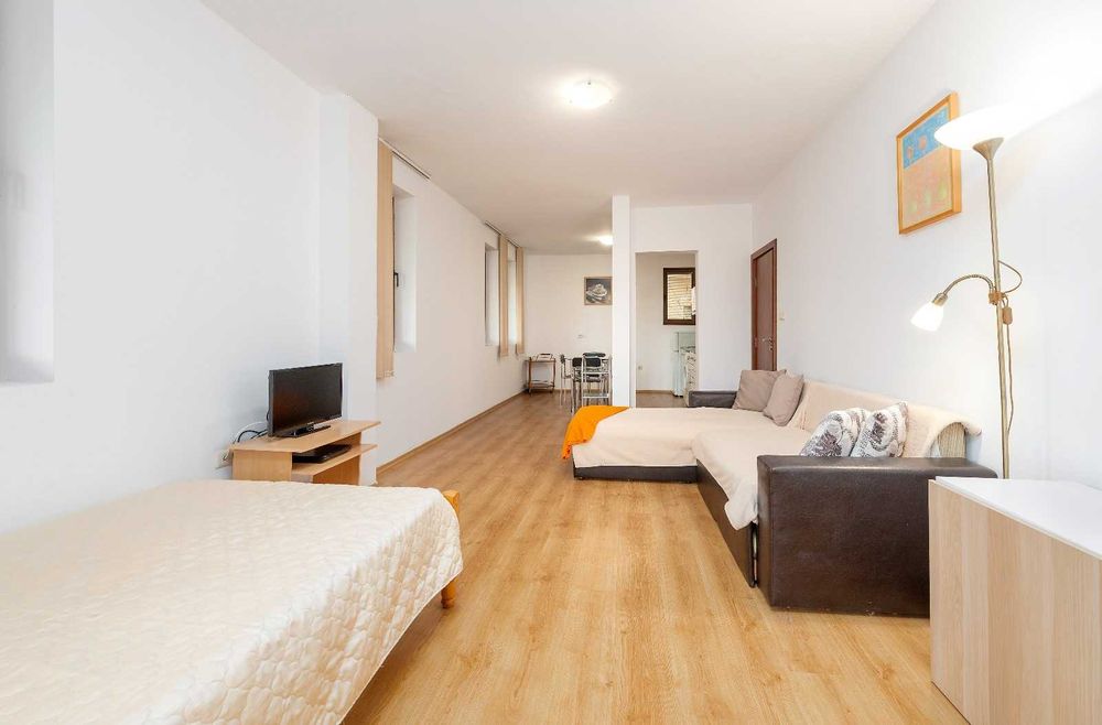 Продава се Двустаен апартамент в к.к. Слънчев бряг - 91 кв.м за 1088 €/кв.м - Снимка #3