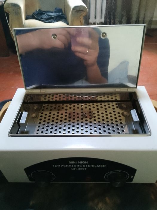 Сухорачный шкаф для маникюра