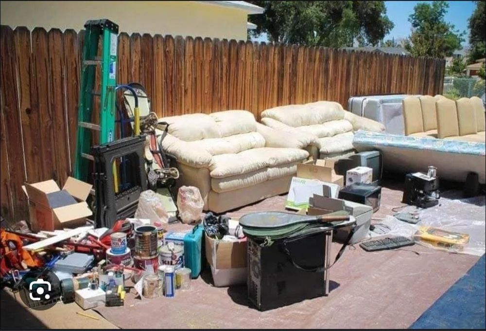 Debarasăm apartamente mobilă veche