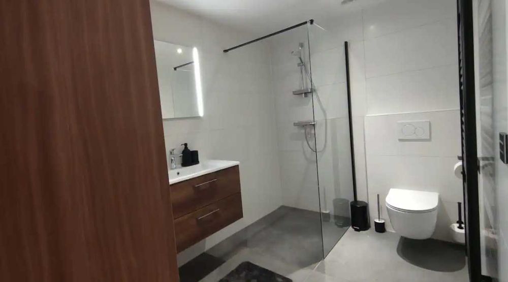 Дава се под наем Едностаен апартамент в Пловдив, Кършияка - 44 кв.м за 193.8 € - Снимка #2