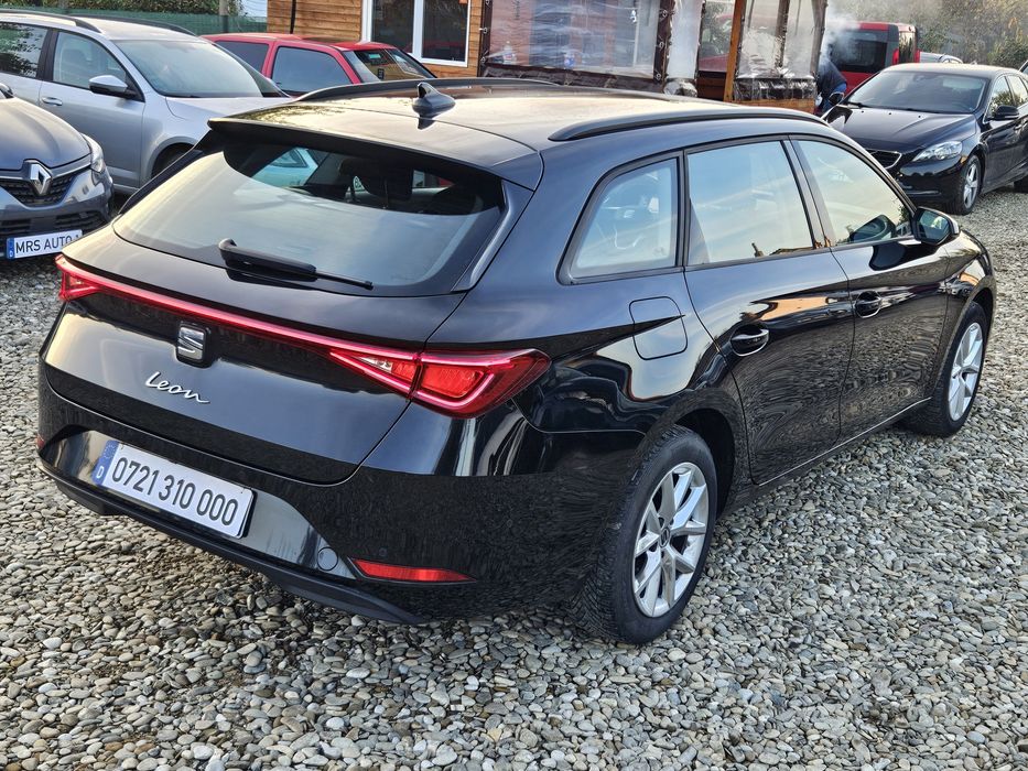 SEAT Leon 2023 — imagine 4
