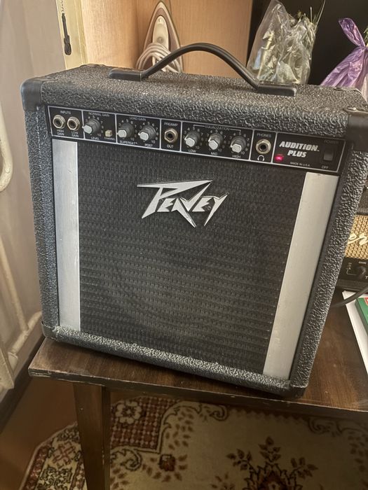 Комбоусилитель гитарный Peavey USA