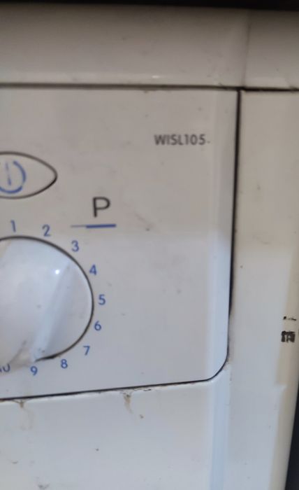 Продам стиральную машину Indesit