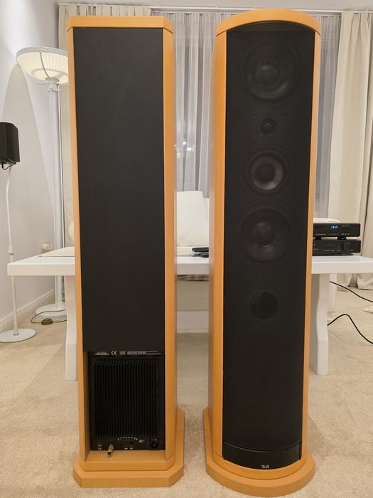 Boxe T+A SOLITAIRE A3D V, Preamplificator T+A PD1200R și T+A CM12